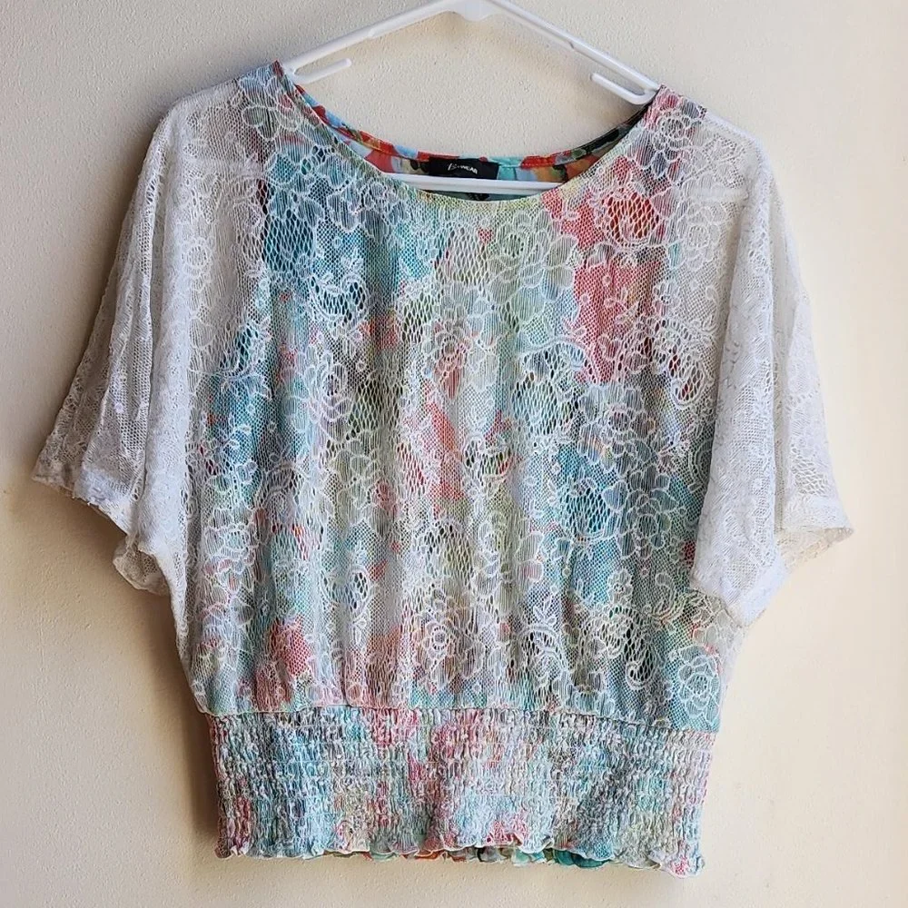 Bwear White Lace Ruched Blouse Size Medium - Picture 8 of 16
